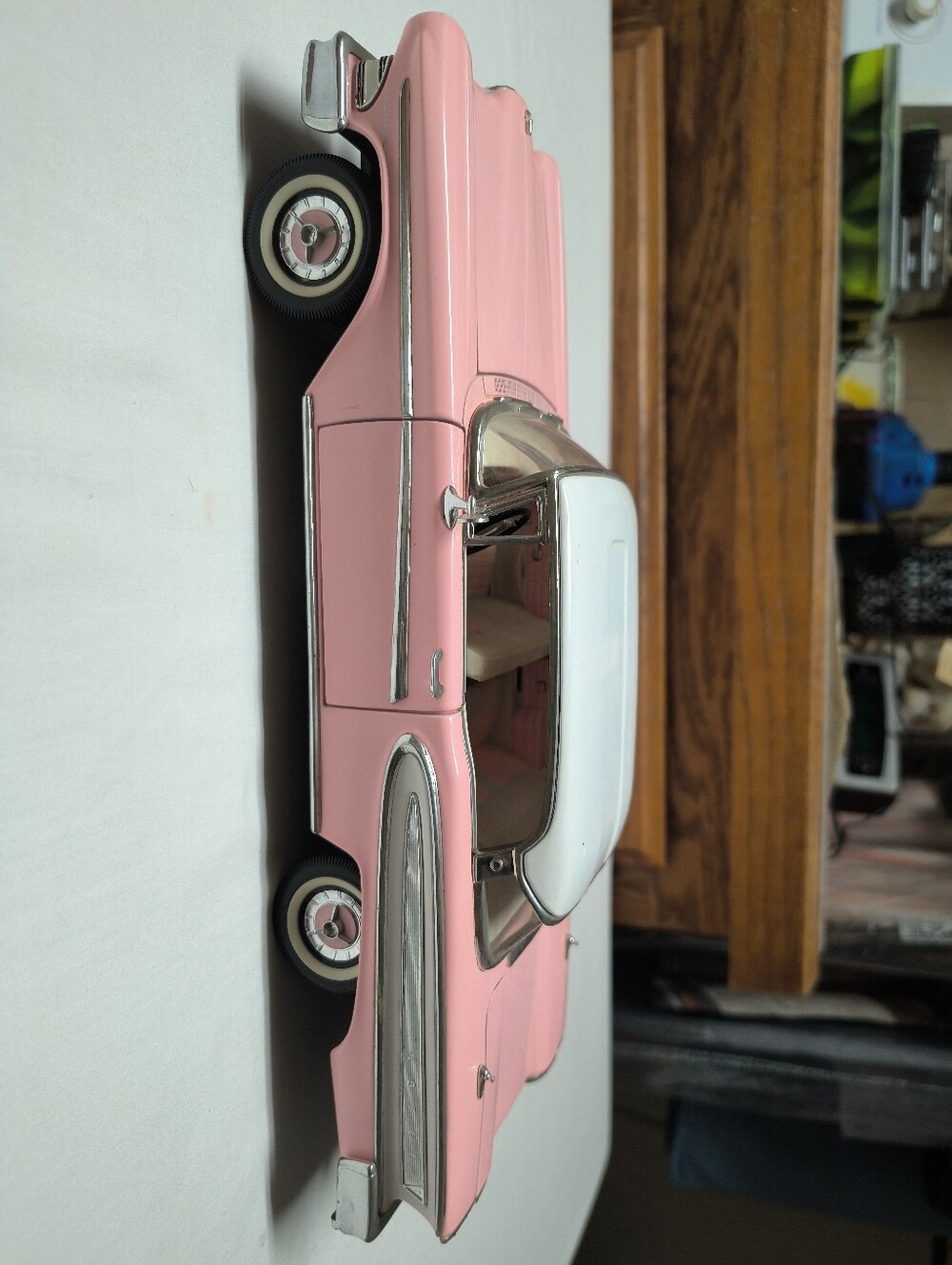 Vintage Pink & White Classic Car Model Road Legends 1958 Edsel Citation Die Cast